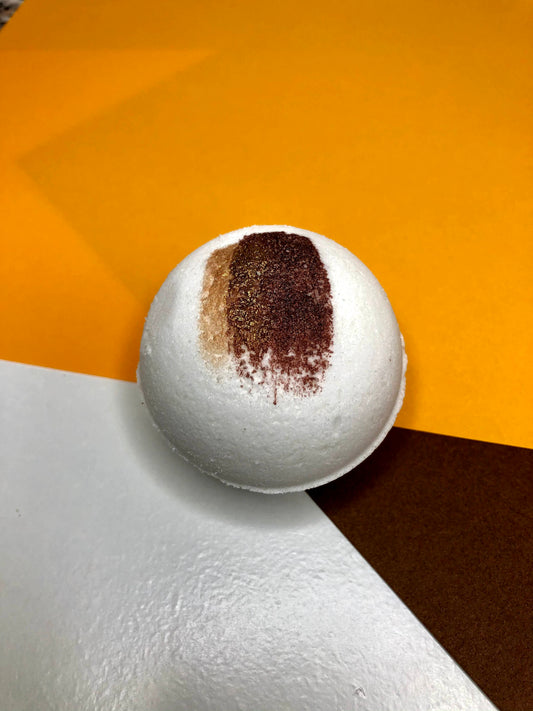 Spiced Gingerbread Bathbomb